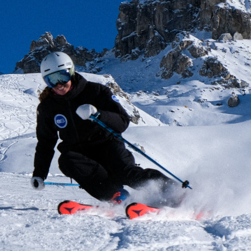 Safe, experienced, qualified ski instructors with European Snowsport