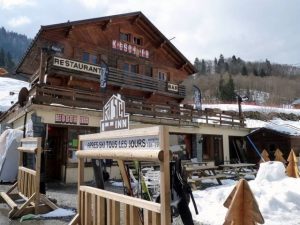 ES Opens New Ski School in Chamonix