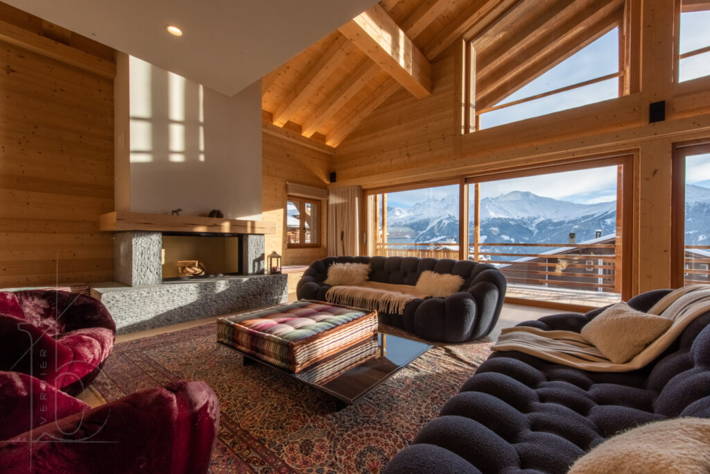Chalet Gran Paradiso - Luxury Chalet in Verbier from Ski Armadillo